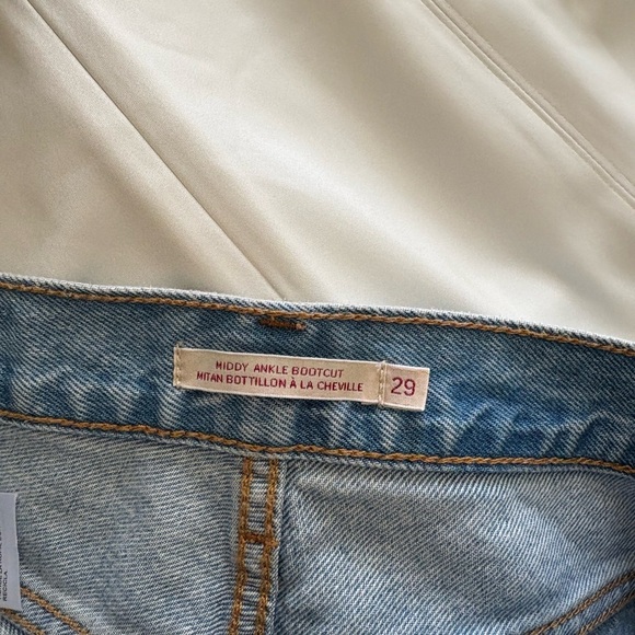 Levi's® Premium Middy Bootcut Women's Jeans - Size W29/L27 - Picture 2 of 9